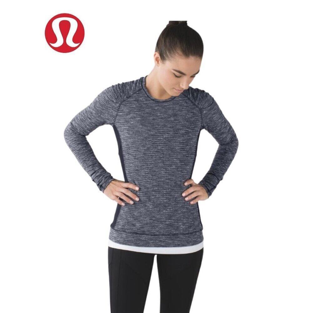 Lululemon - Long Sleeve Shirt in Heathered Black/White Combo Size 4